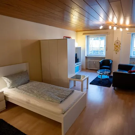 Monteur Apartman